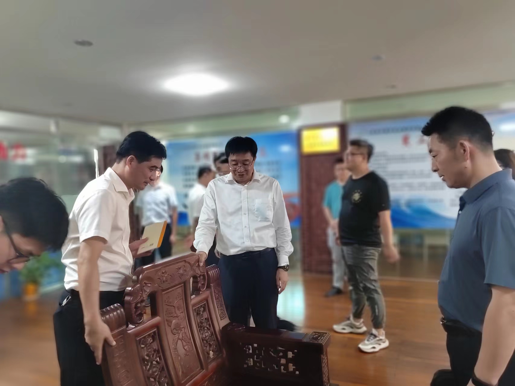 撫州市委副書(shū)記、市長(zhǎng)高世文來(lái)我公司視察指導(dǎo)工作